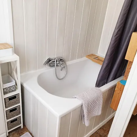 아파트 Charmante Maison De Ville Au Calme Vieux