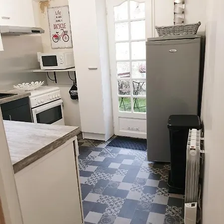아파트 Charmante Maison De Ville Au Calme Vieux